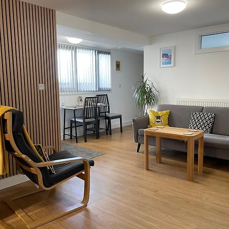 The Garden Apartment 牛顿阿伯特 外观 照片